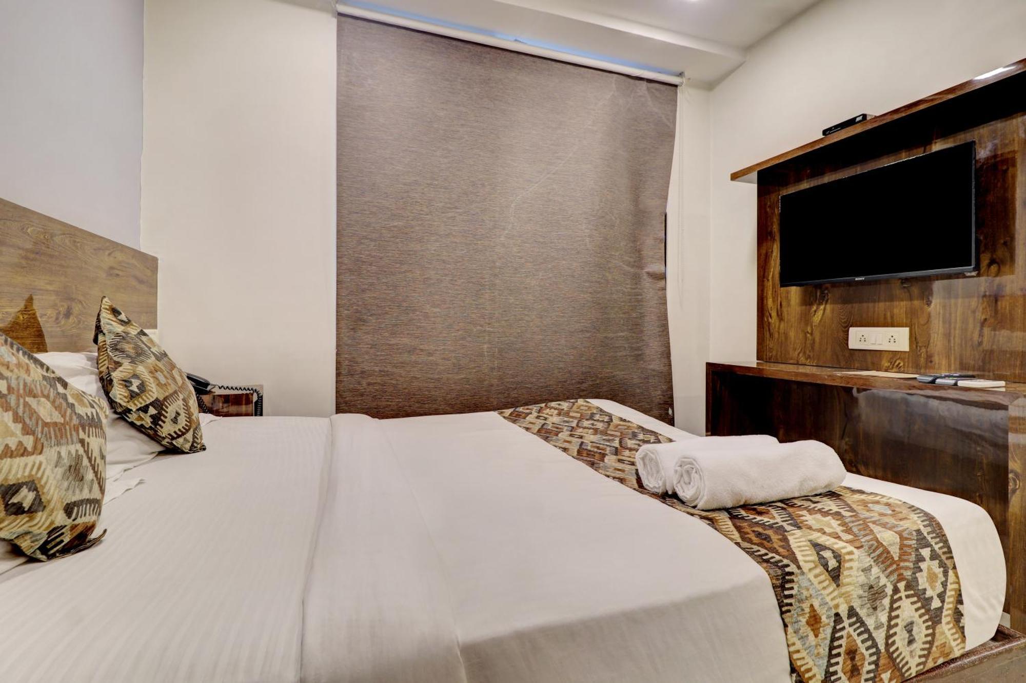 Hotel Merry Gold ムンバイ エクステリア 写真