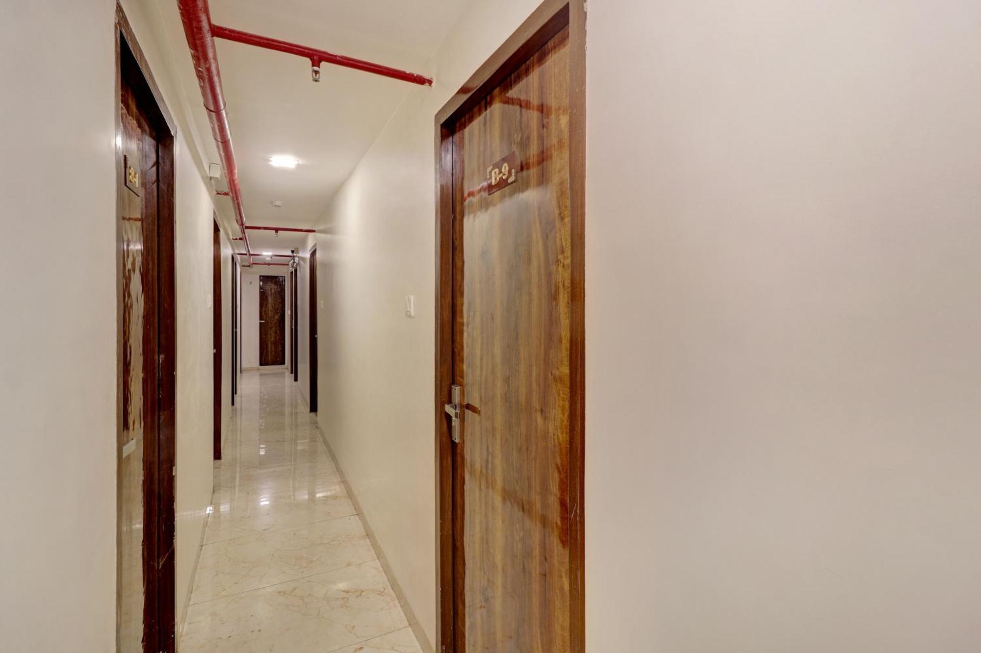 Hotel Merry Gold ムンバイ エクステリア 写真